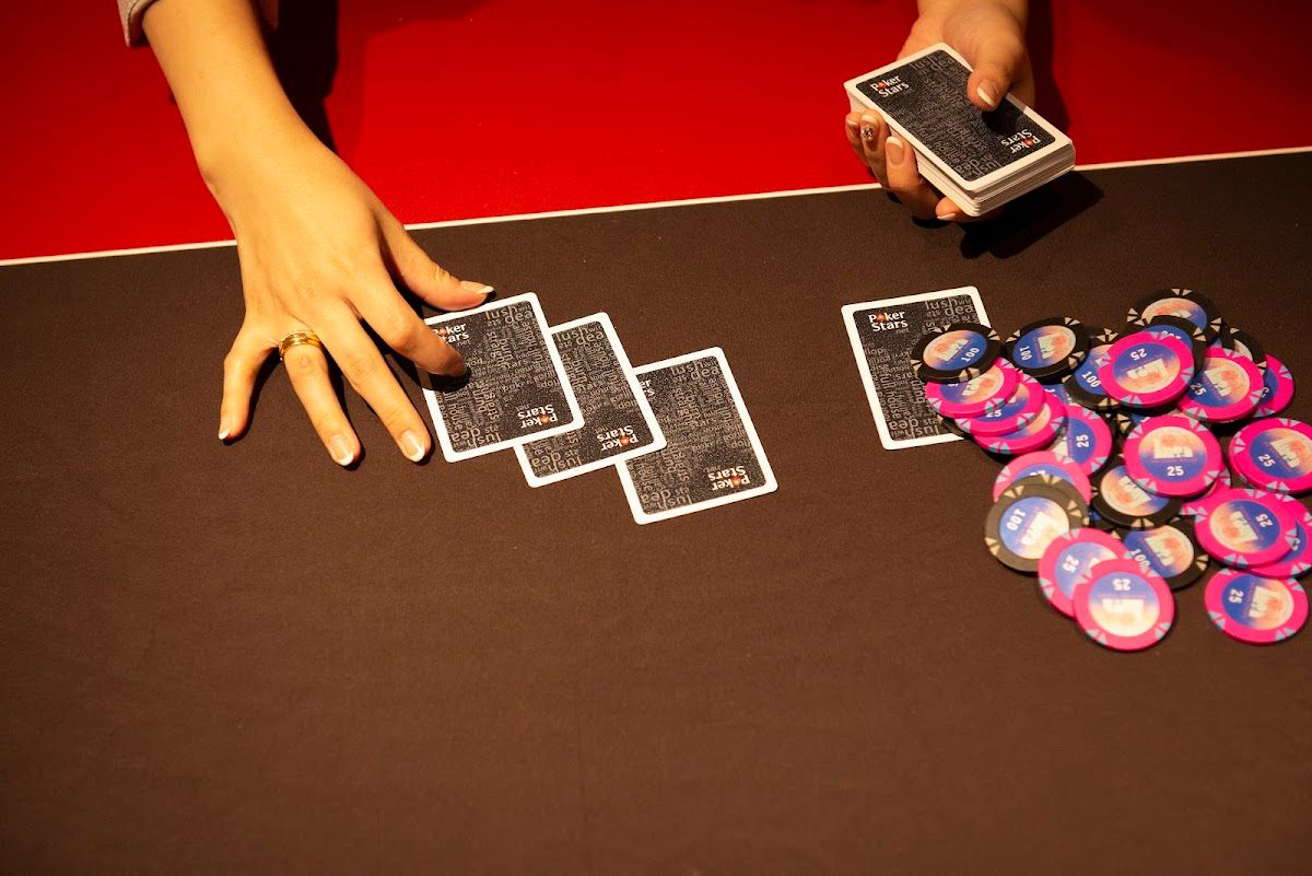 Live Ace 横浜 -poker room- photo 3