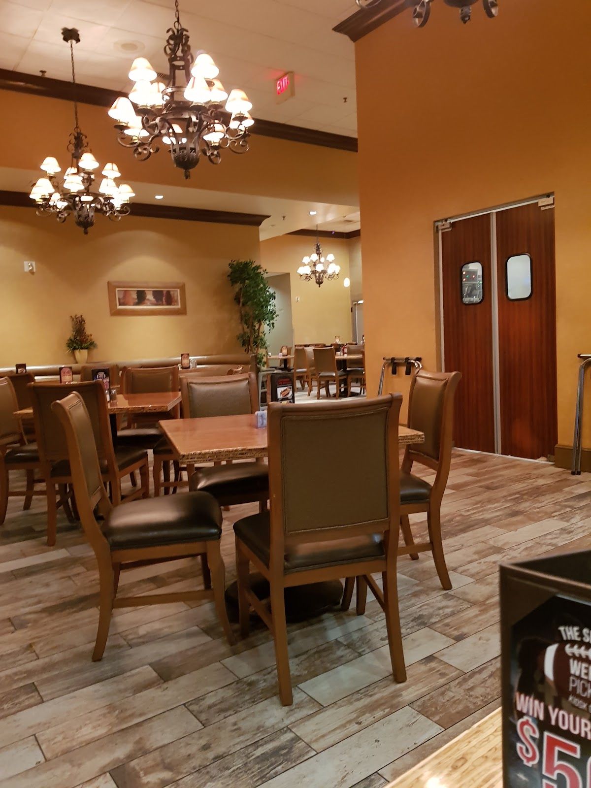 Pahrump Nugget Hotel & Casino photo 9