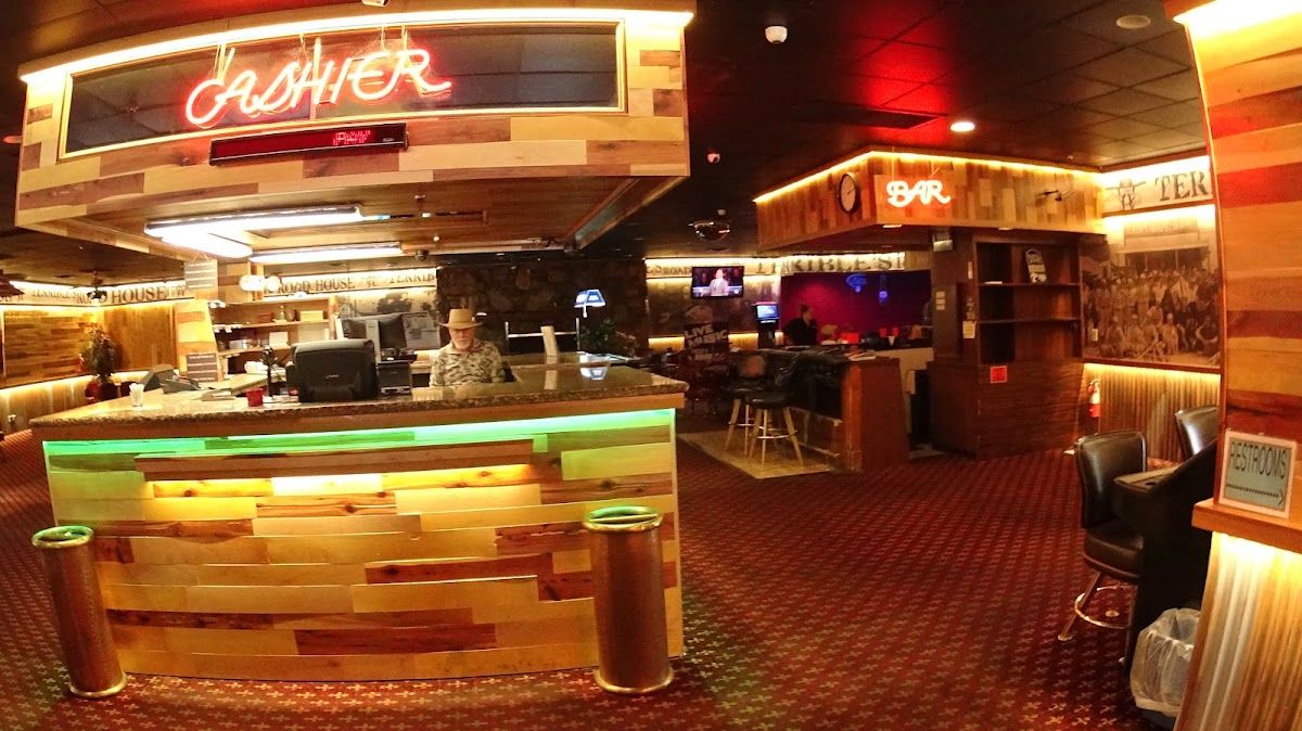 Terrible's Roadhouse photo 4