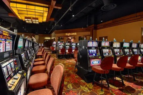 Diamond Jo Casino Dubuque – Poker - Casino in Dubuque, United States