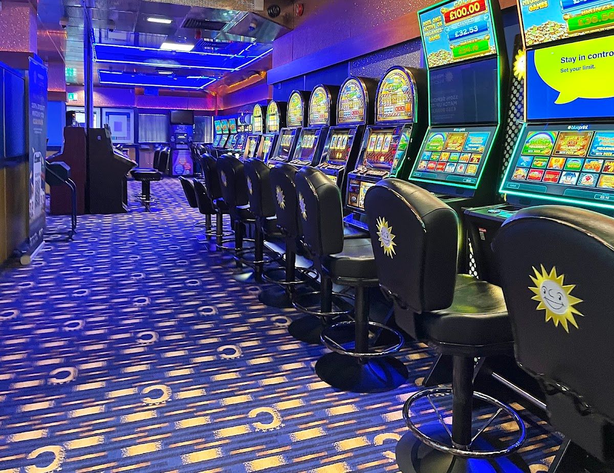 MERKUR Slots - Liverpool photo 10