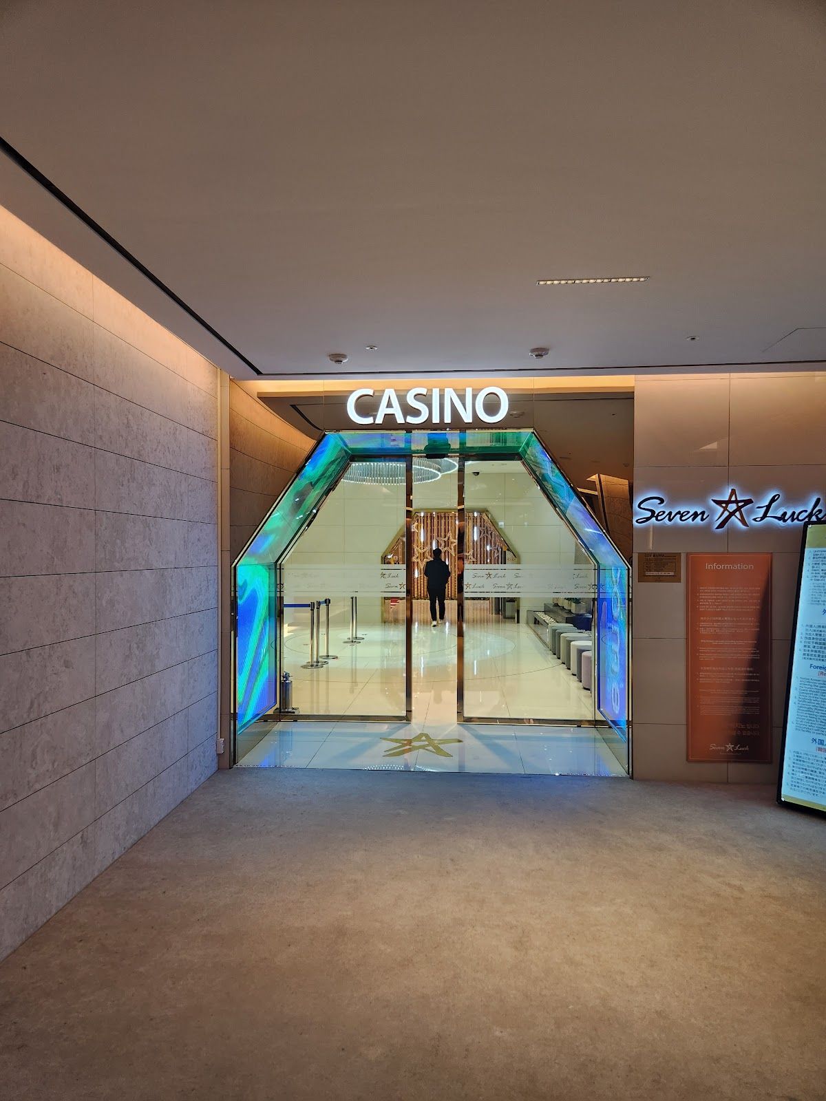 Seven Luck Casino Busan Lotte photo 3