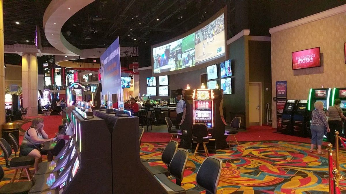 Hollywood Gaming at Dayton Raceway photo 3