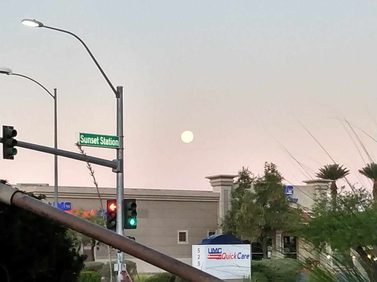 Dotty's Henderson Sunset photo 7
