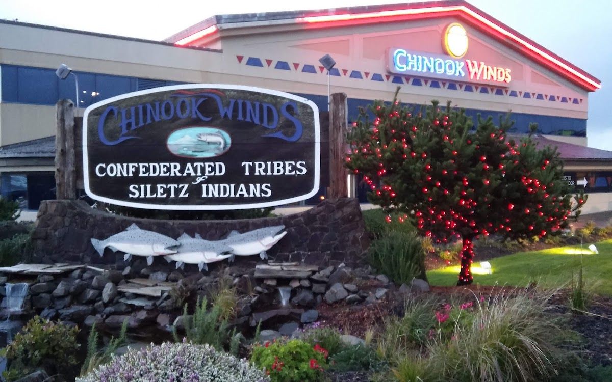 Chinook Winds Casino Resort photo 2