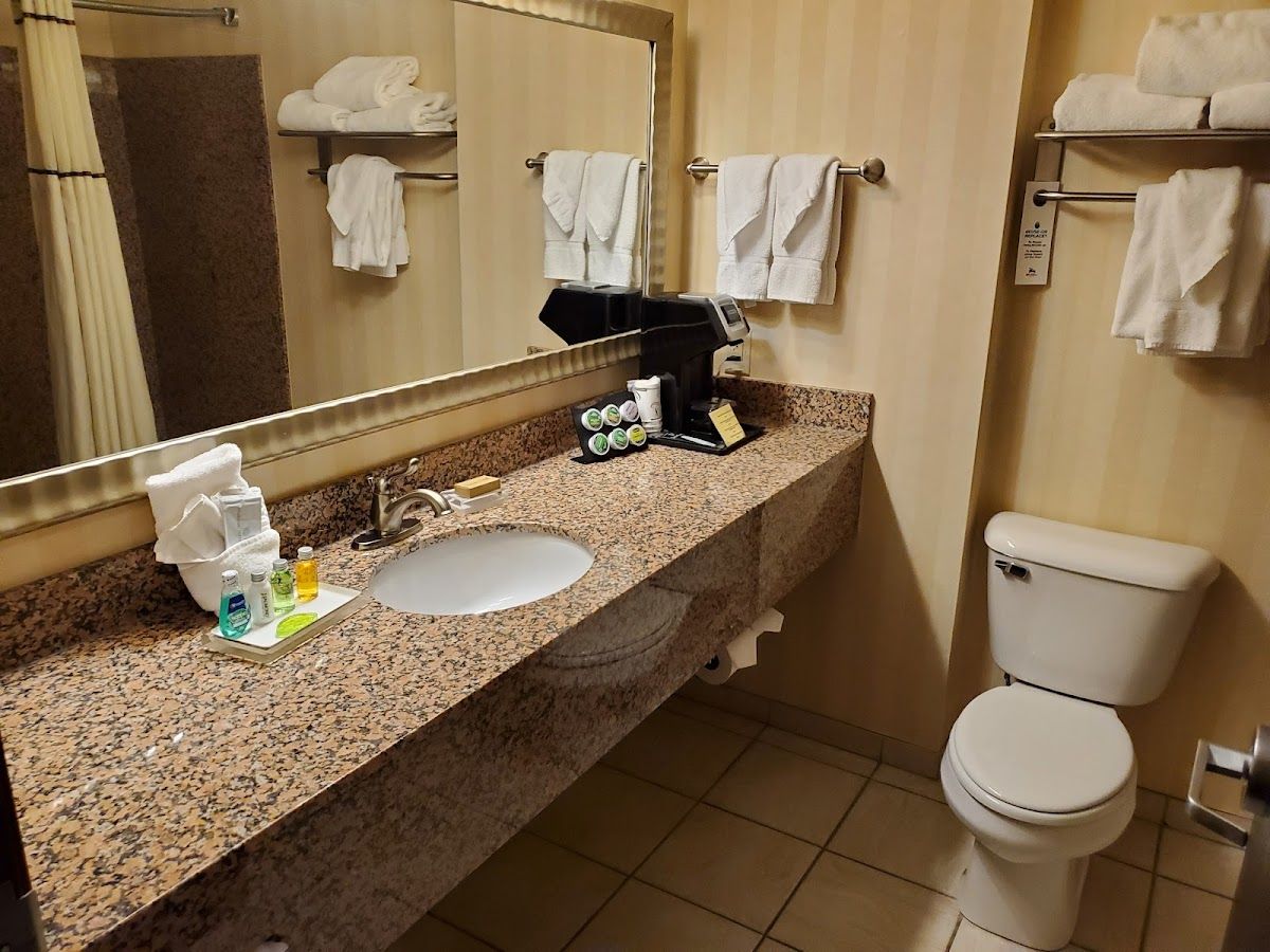 Wind River Hotel & Casino – Poker photo 3