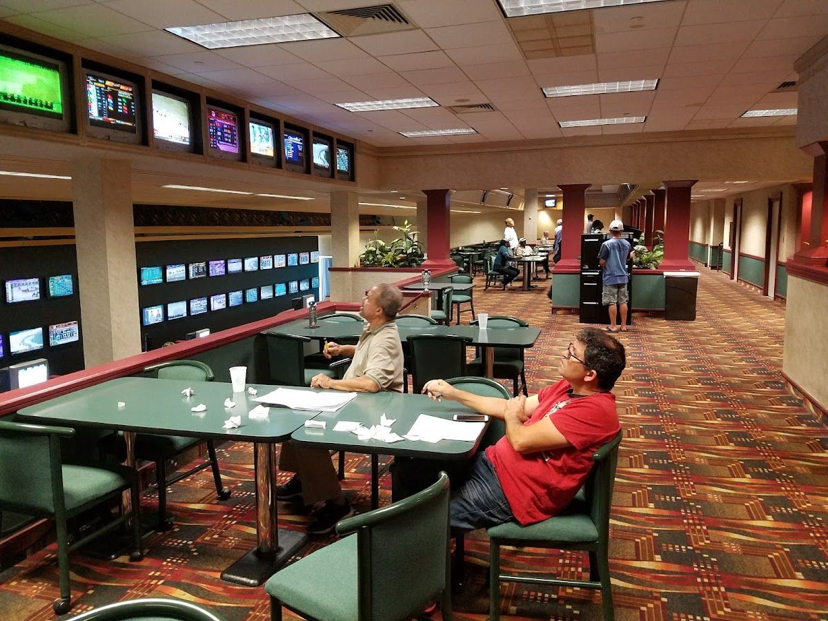 TGT Poker & Racebook photo 3