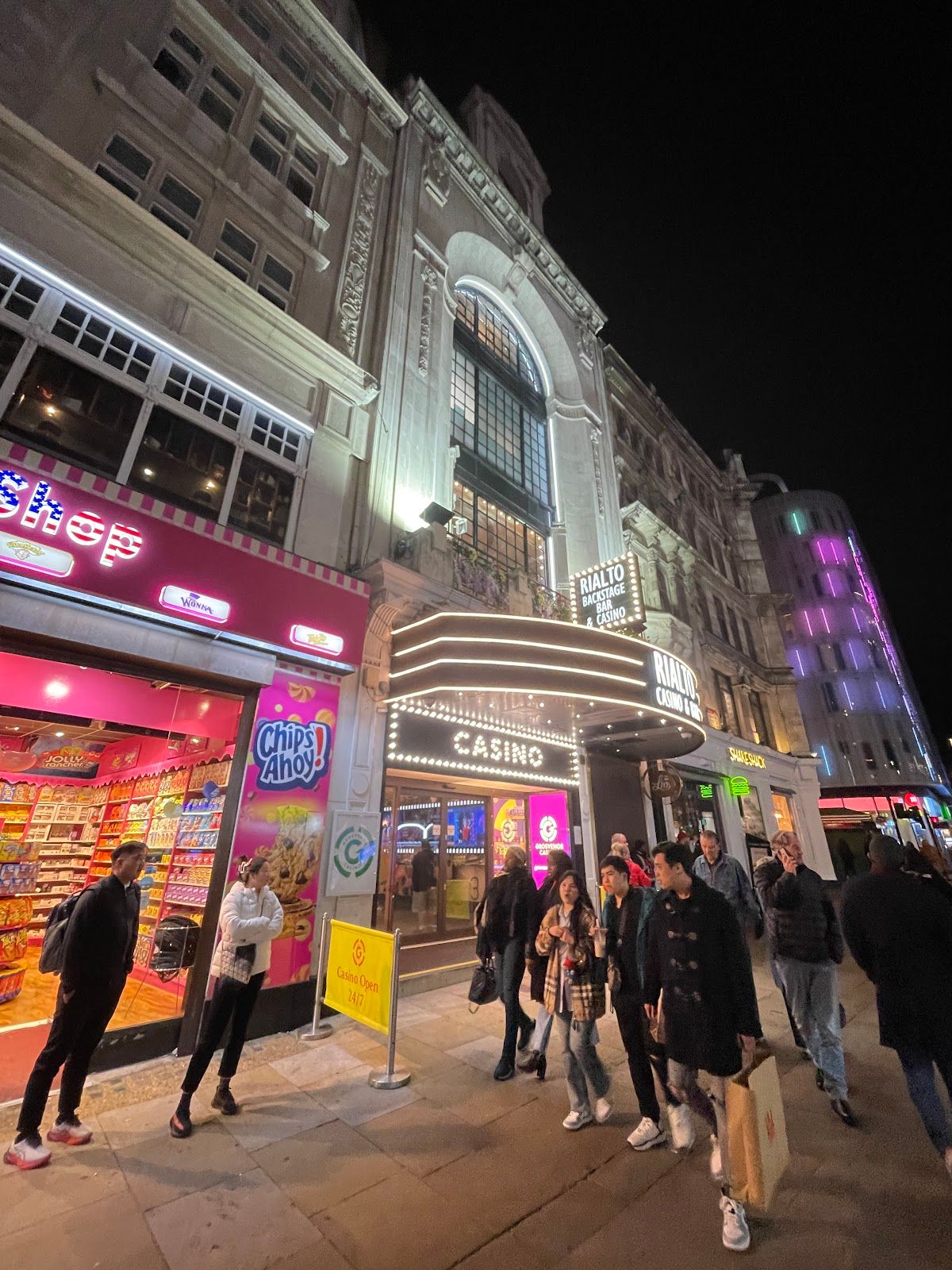 Rialto Casino & Bar photo 7