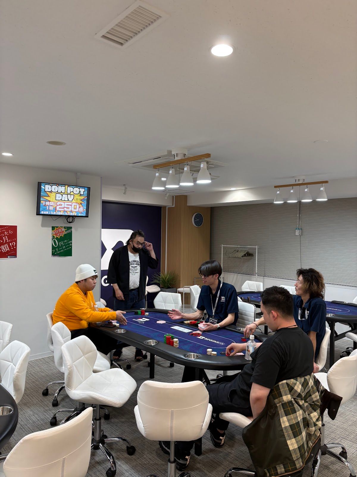 BEGINS poker (ビギンズポーカー)名古屋大須店 photo 7
