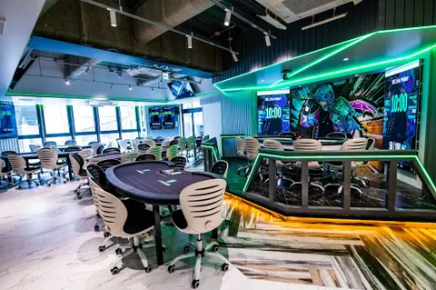 KKLIVE POKER SHIBUYA 渋谷 ポーカー - Casino in Tokyo, Japan
