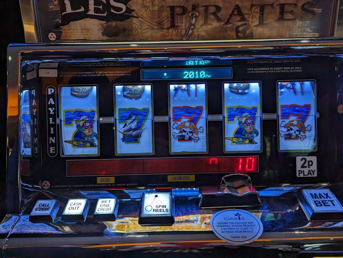Oasis Casino Experience photo 2