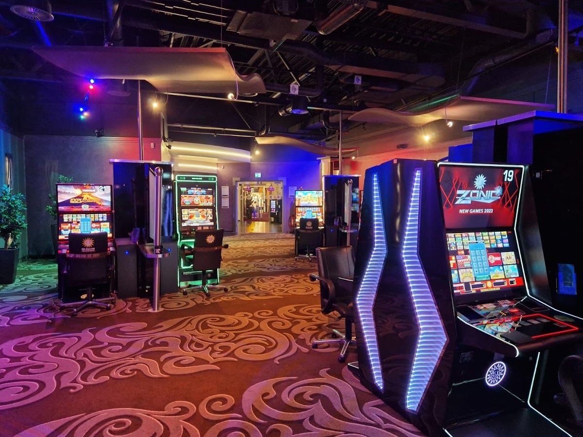 Merkur Spielothek Venloer - Casino in Köln, Germany