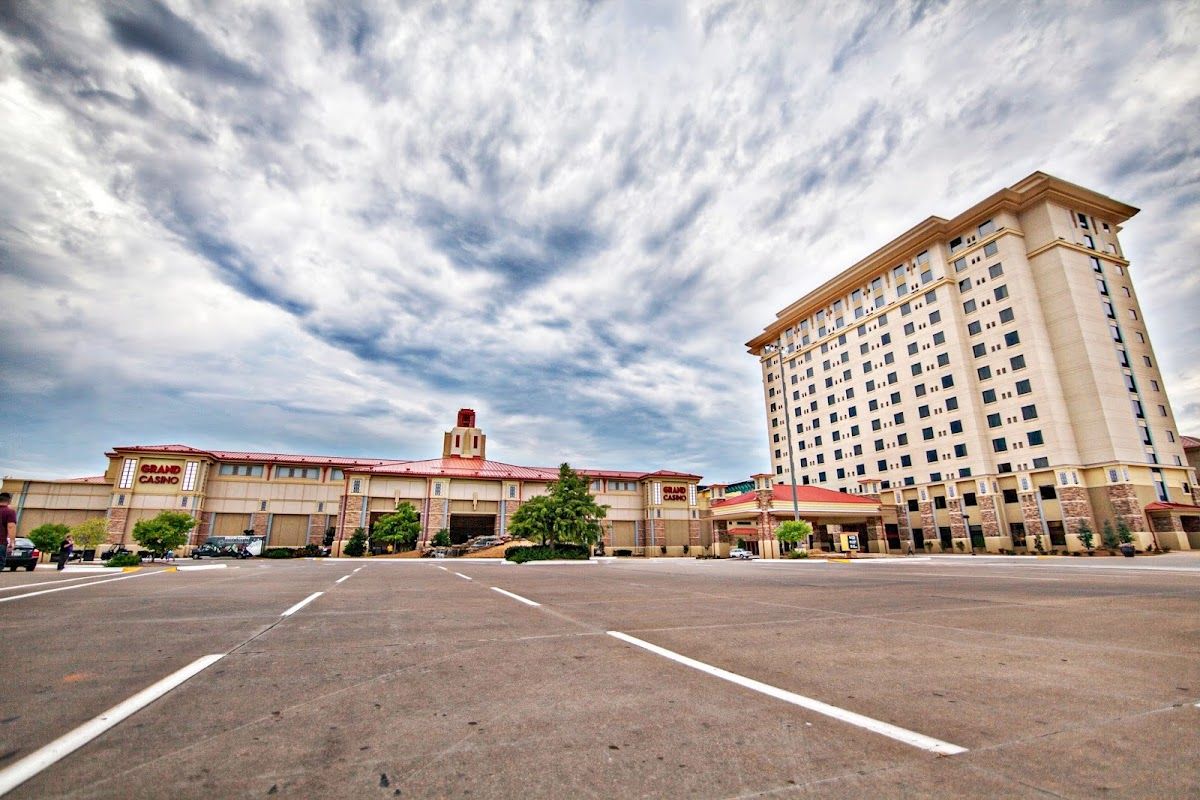 FireLake Grand Casino – Poker - Casino in Shawnee, United States