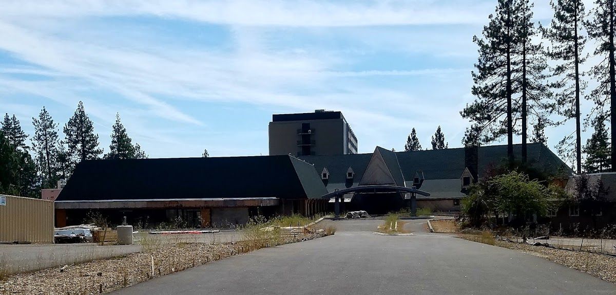 Cal Neva Lodge photo 3