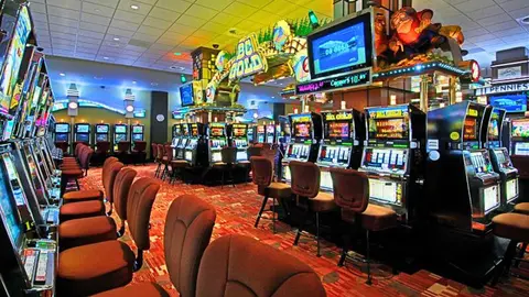 Hastings Casino - Casino in Vancouver, Canada
