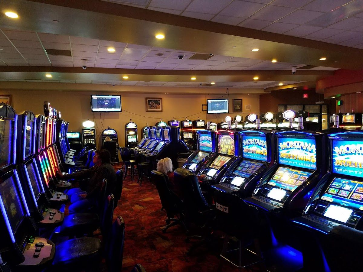 Apsaalooke Nights Casino Poker Room photo 4