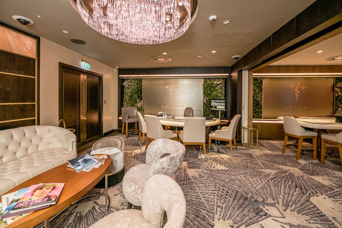 The Colony Club – Poker photo 7