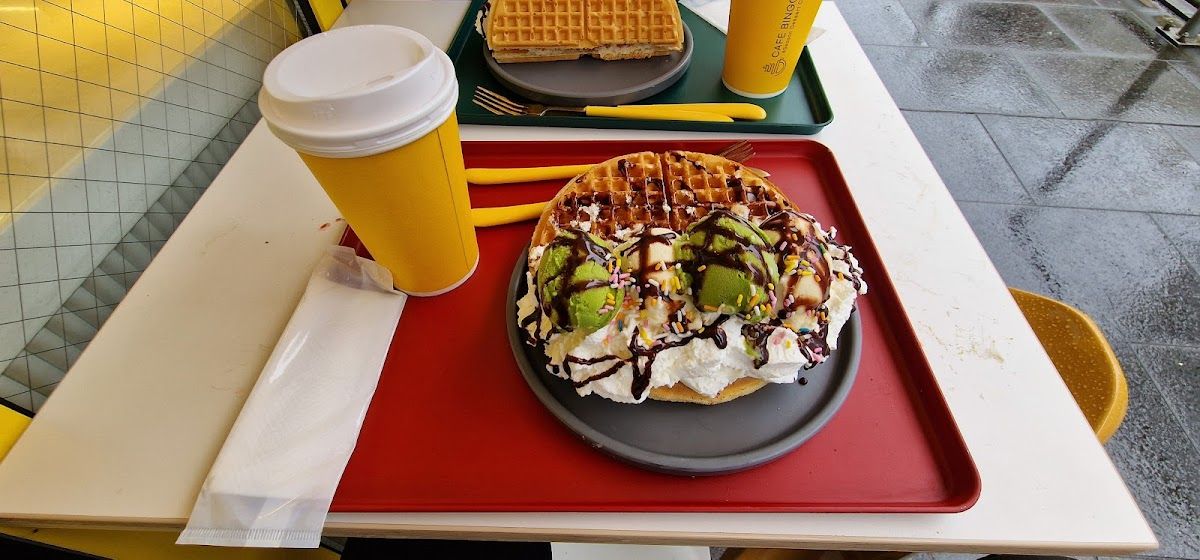 M's cafe photo 2