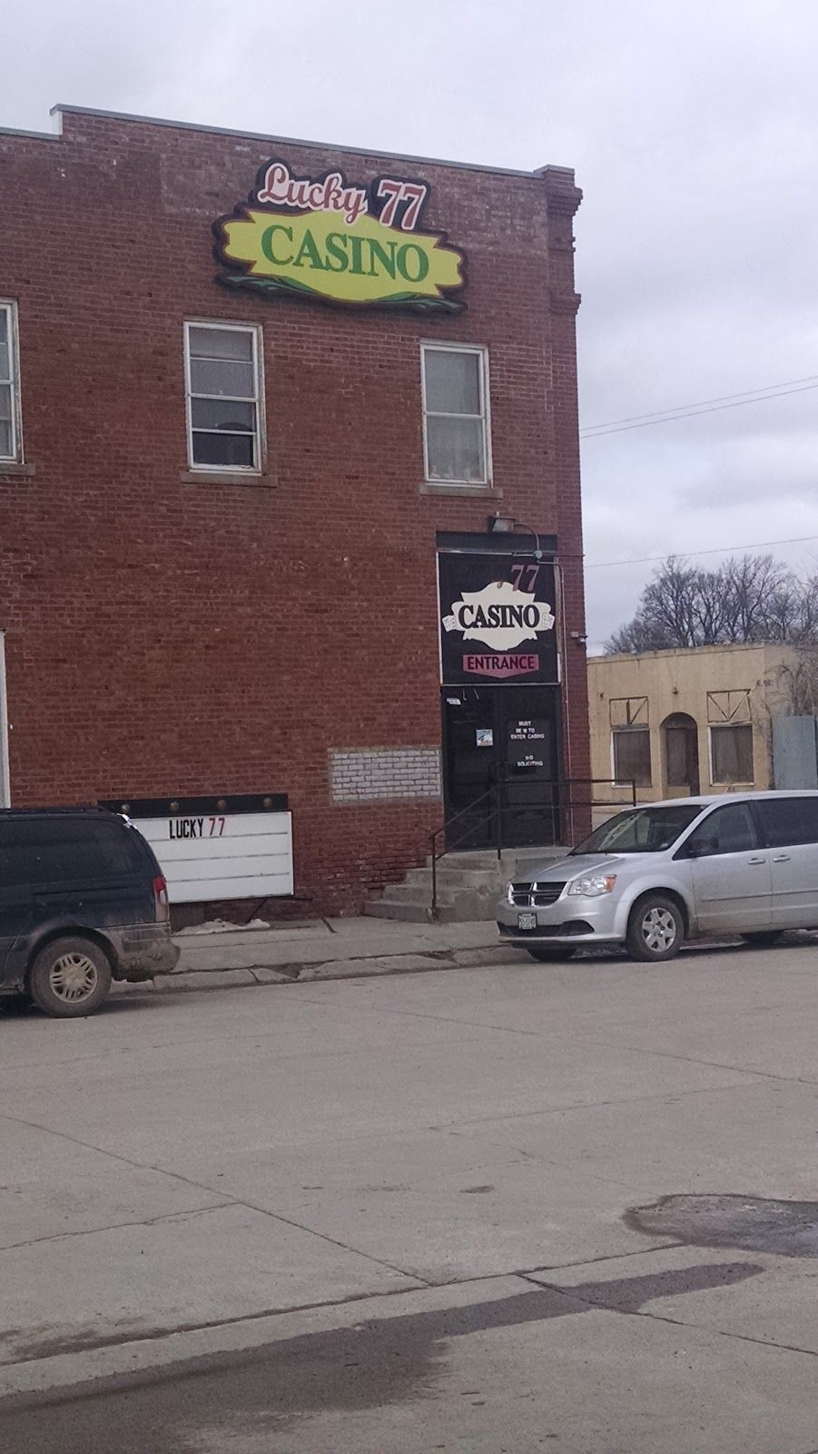 Lucky 77 Casino - Casino in Walthill, United States