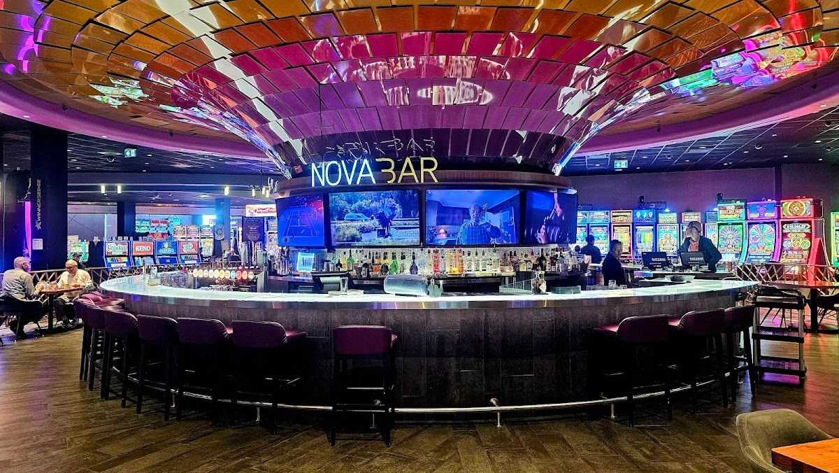 Starlight Casino – Poker - Casino in Edmonton, Canada