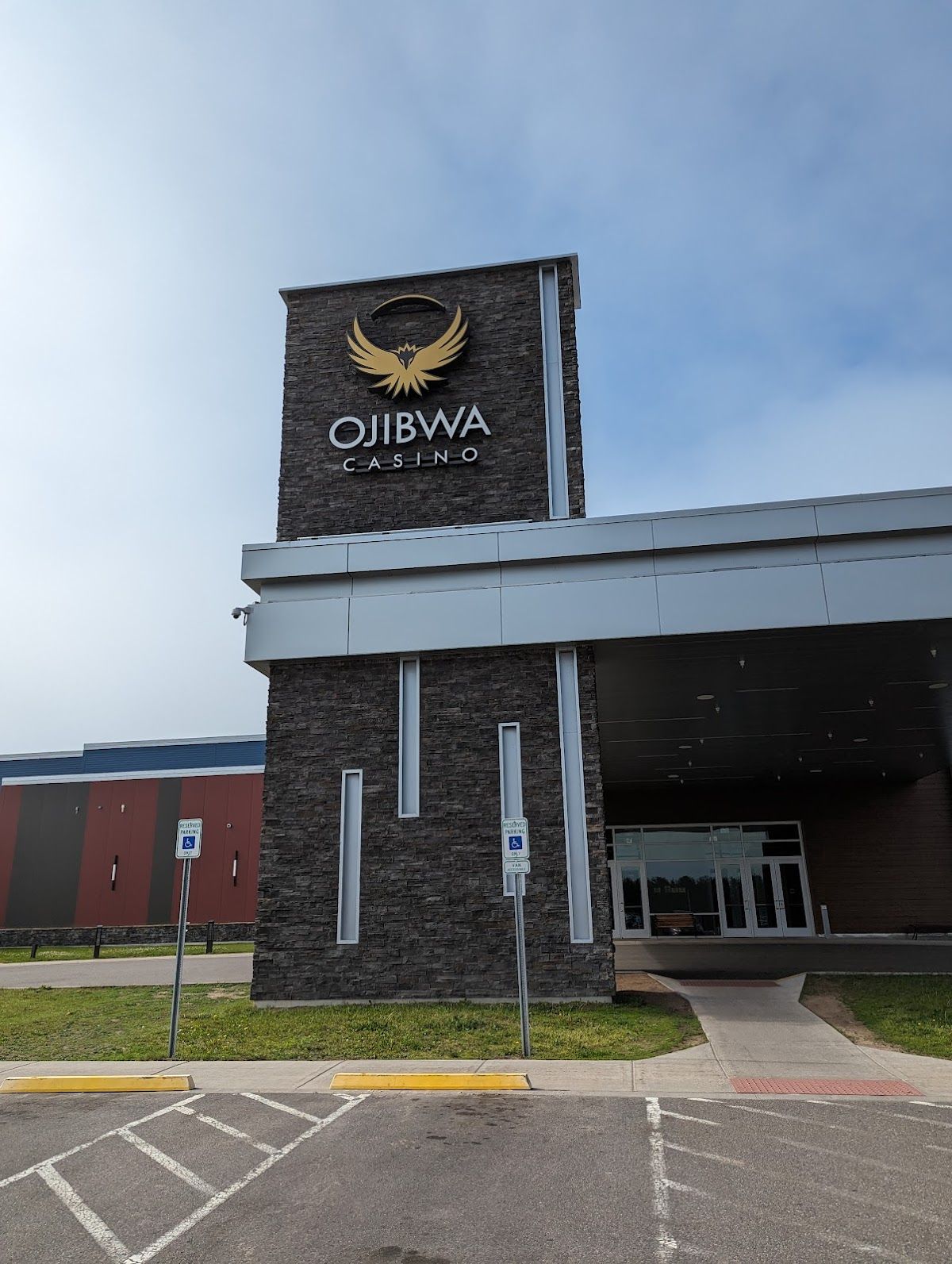 Ojibwa Casino Marquette photo 2