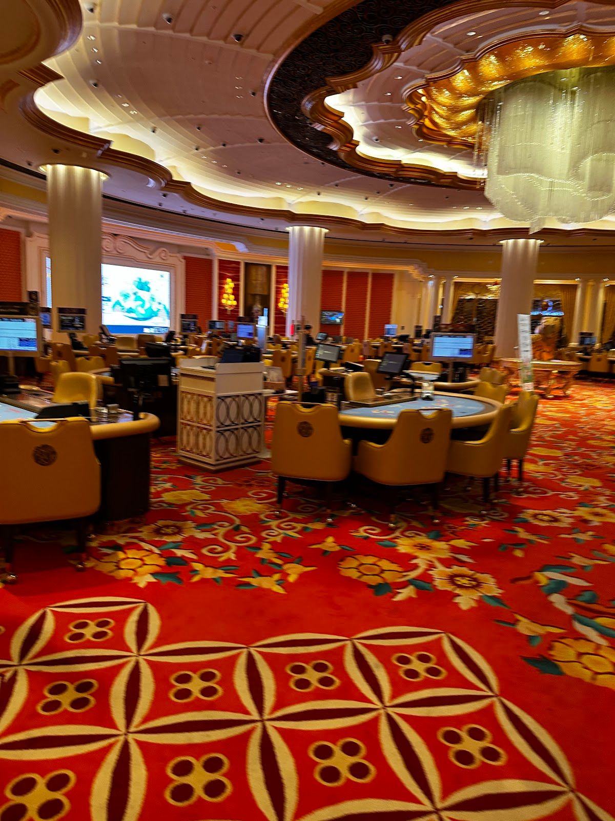 Landing Casino Jeju photo 2