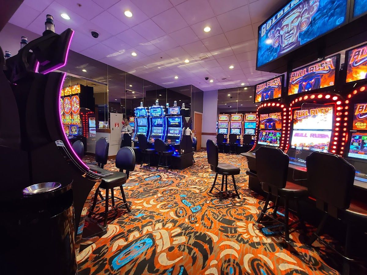 Quinault Beach Resort and Casino Poker Room photo 8