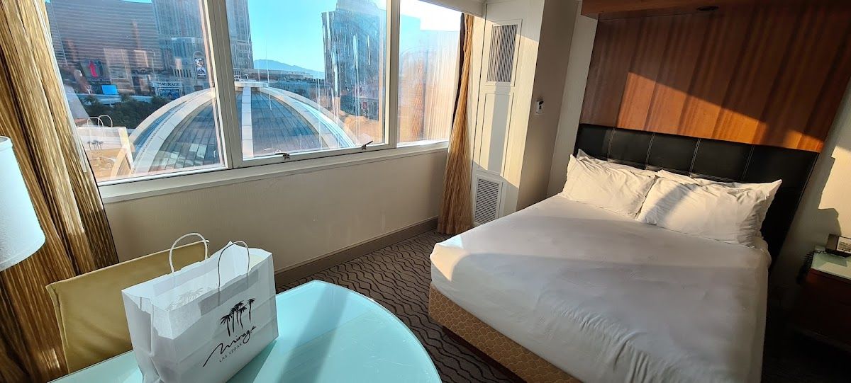 The Mirage photo 2