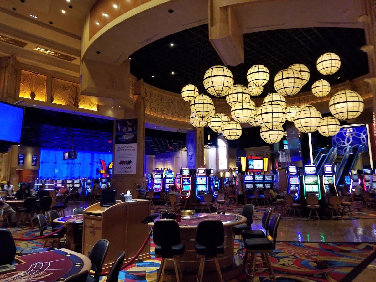 Hollywood Casino at Kansas Speedway photo 3