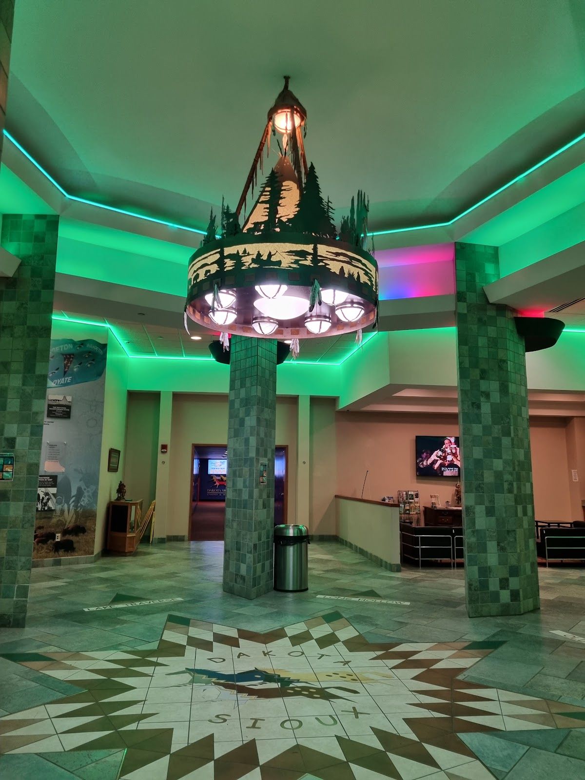 Dakota Sioux Casino & Hotel Poker Room photo 8