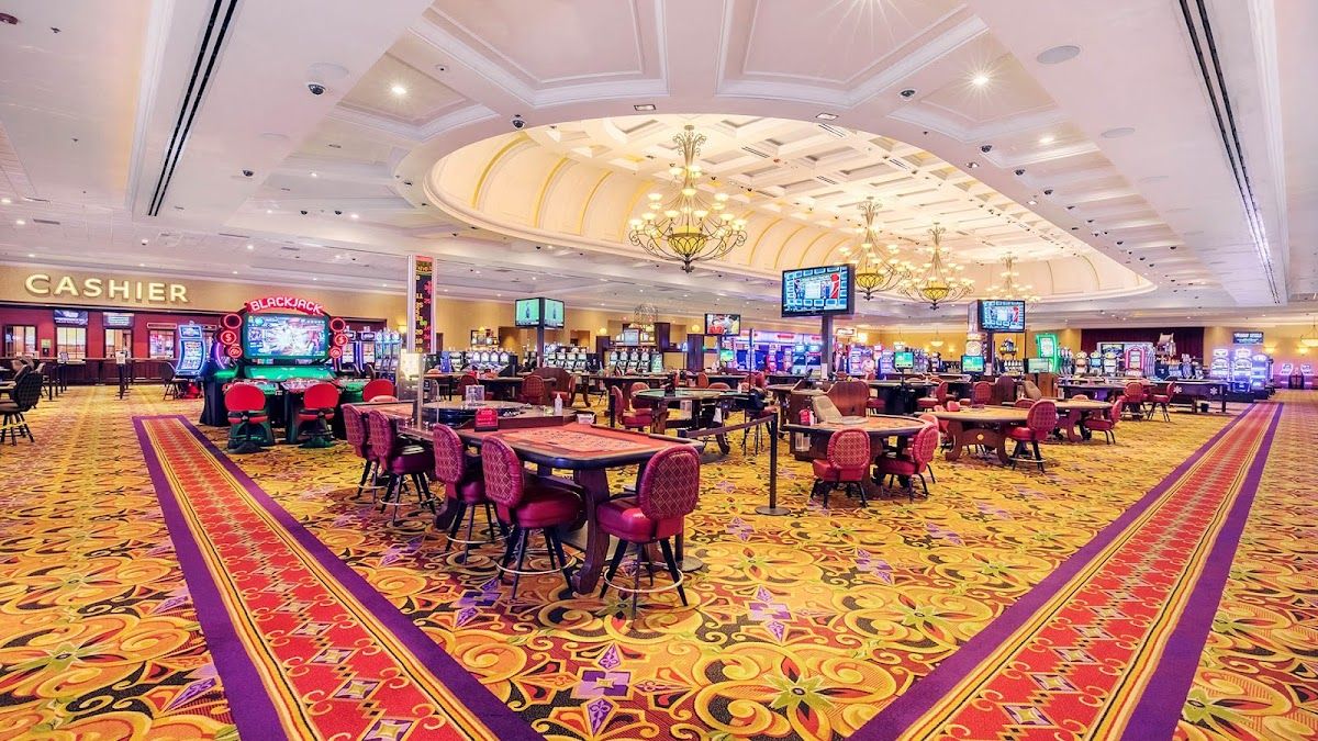 DraftKings at Casino Queen photo 3