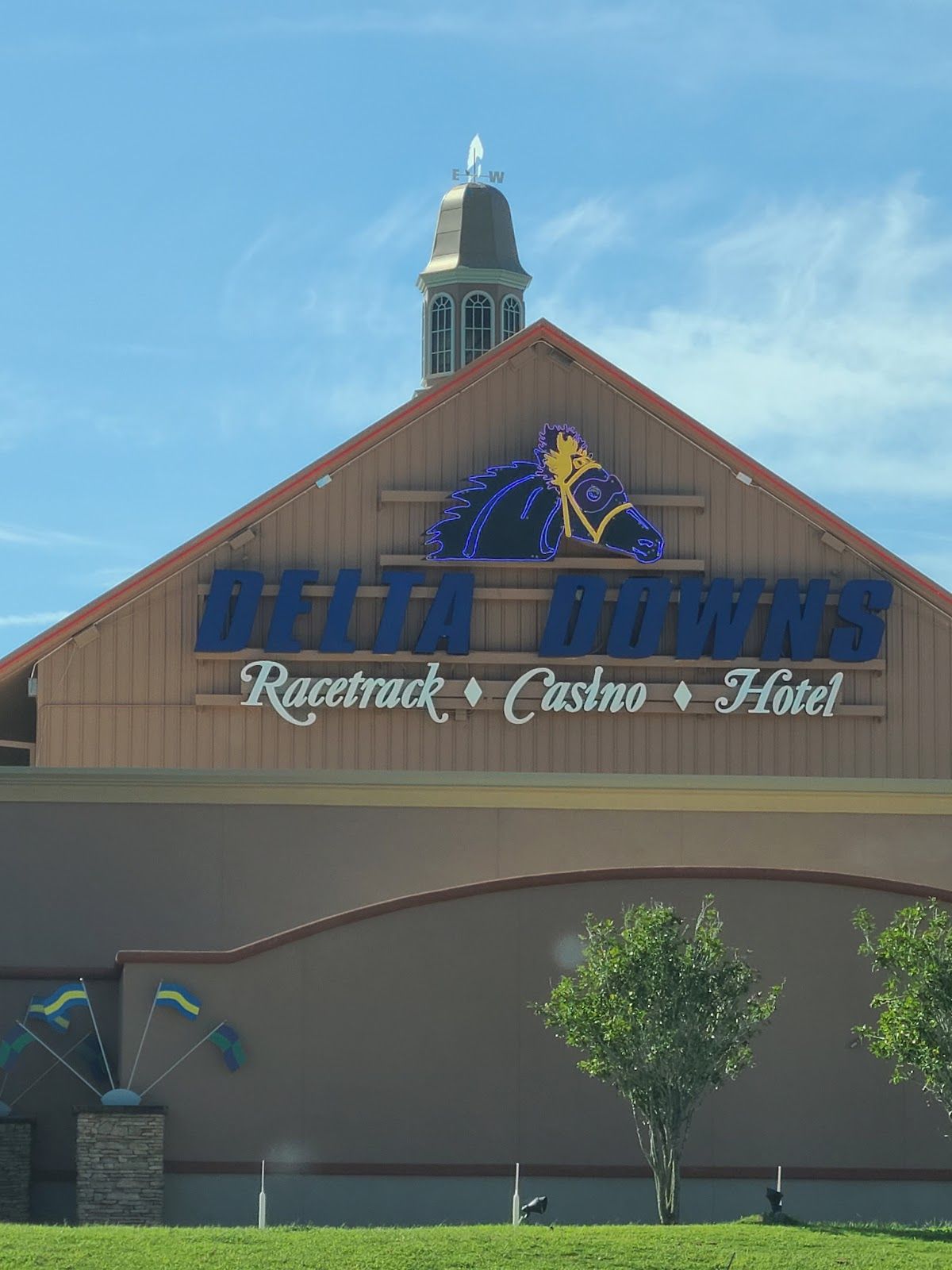 Delta Downs Racetrack Casino & Hotel photo 8