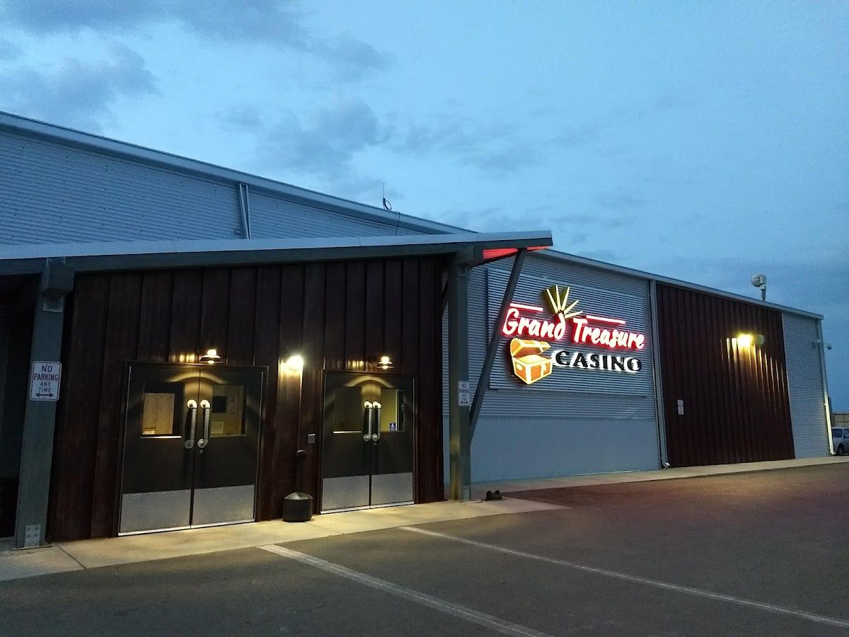 Grand Treasure Casino photo 10