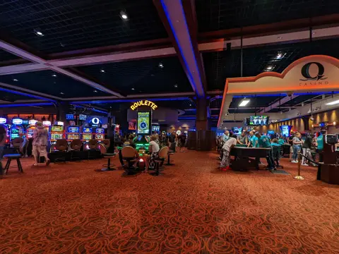 Q Casino - Casino in Dubuque, United States