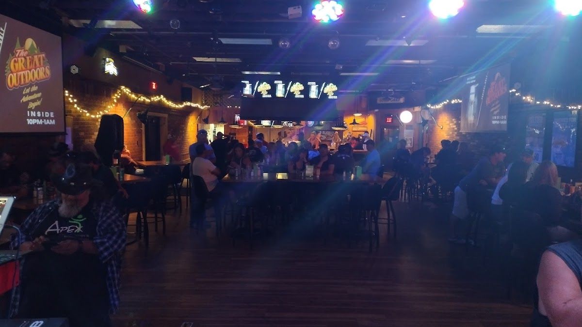 J Dub's Bar & Grill E-Tabs photo 10