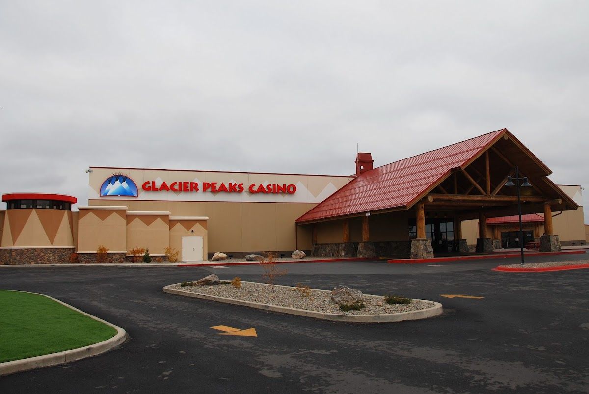 Glacier Peaks Hotel & Casino photo 2