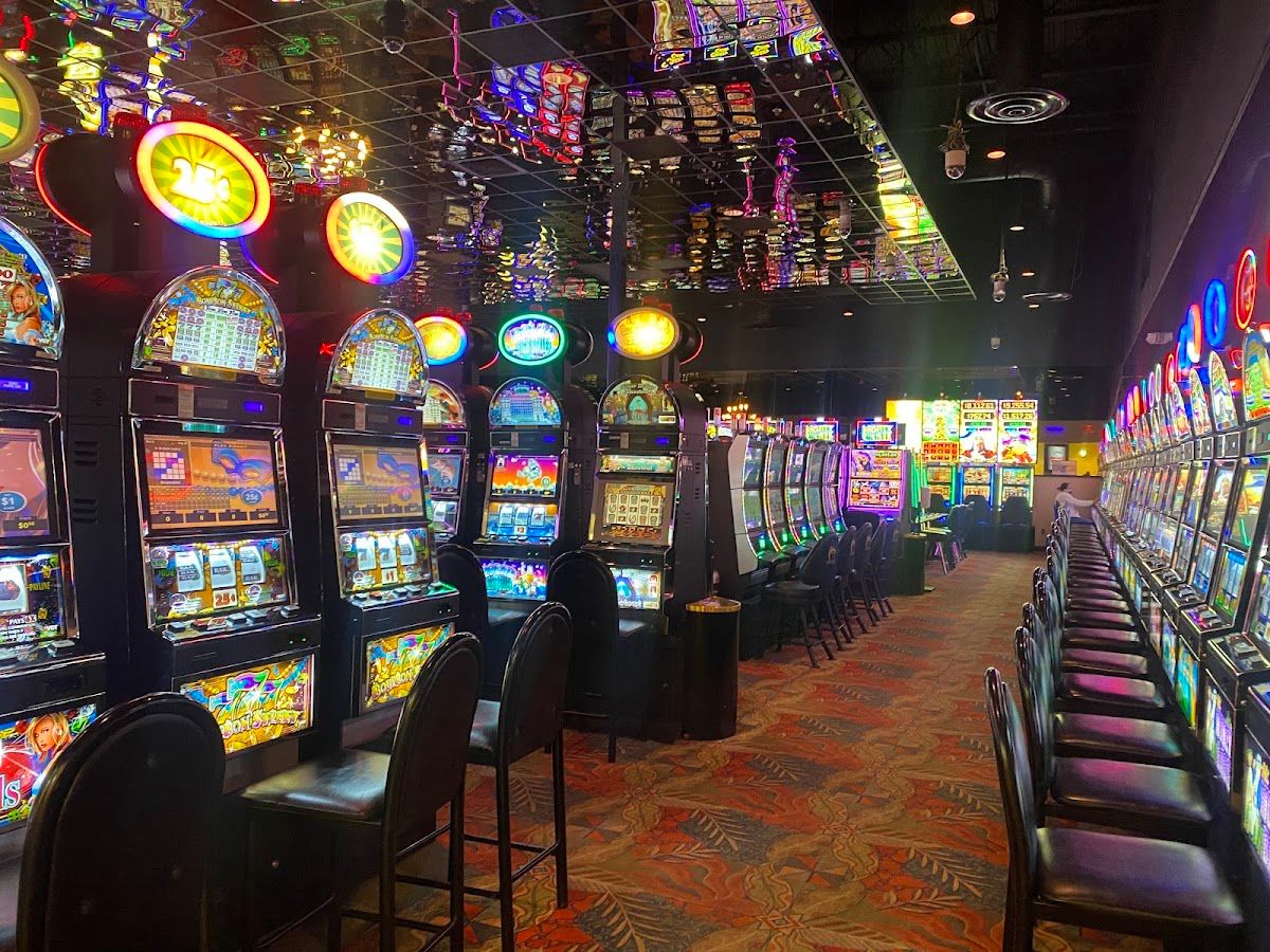 Glacier Peaks Hotel & Casino photo 4