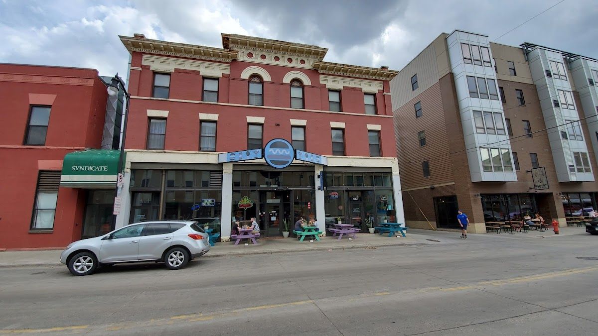 Pounds Tap House E-Tabs photo 7